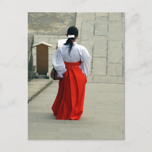 日本女性の赤 ポストカード (正面)