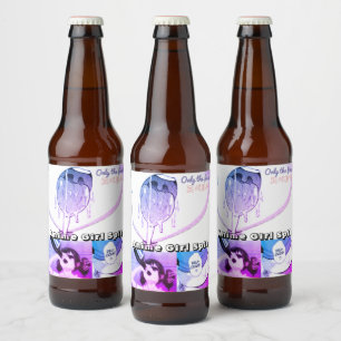 日本製アニメの女の子のつばの飲み物のラベル ビールラベル