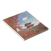 日本、京都、パゴダの紅葉 ノートパッド (アングル)