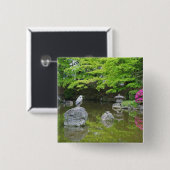 日本、京都。新緑のヘロン葉の 缶バッジ (正面&裏面)