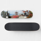 日本、京都。秋の清水寺 スケートボード (横)