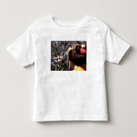 日本、京都。芸者の後ろ姿のクローズアップ トドラーTシャツ (正面)