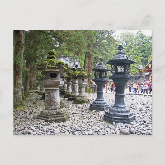 日本、日光。東照宮と日光の森の奥にある霊廟。ユネスコの世界遺産。 ポストカード (正面)