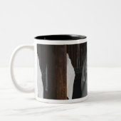 日本、東京、明治神社秋季フェスティバル ツートーンマグカップ (左)