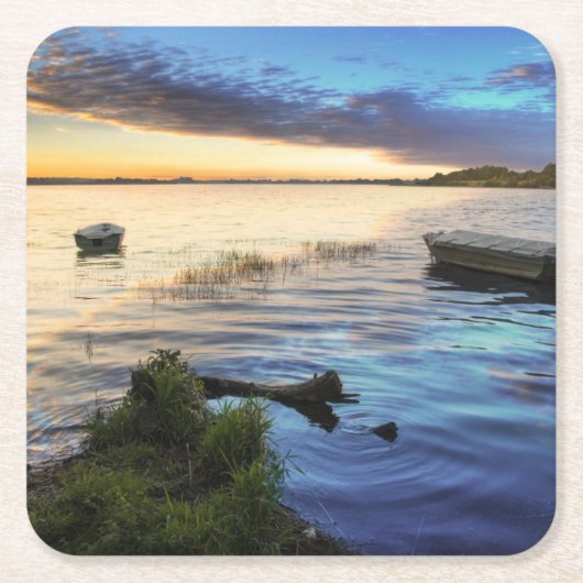 日没からの航行ボートの反射 スクエアペーパーコースター (正面)