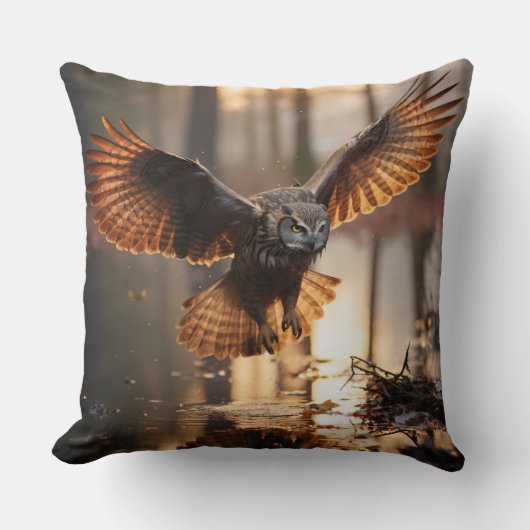 日没にフクロウ クッション (正面)