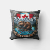 日没に国旗と山を持つカナディアン・ビーバー クッション (正面)