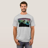日没に対する山のバイクもしくは自転車に乗る人 Tシャツ (正面フル)