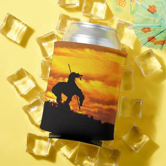 日没のあるトレイルのシルエットの終点 缶クーラー (インサイチュ 夏)