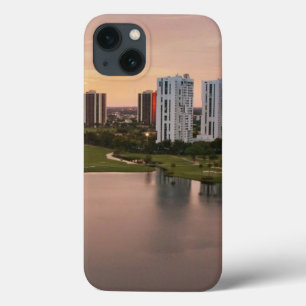 日没のカントリークラブ、Aventura、フロリダ iPhone 13ケース