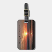 日没のスーツケースのバッグのラベルに歩くこと ラゲッジタグ (正面縦)