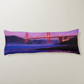 日没のパン屋のビーチのゴールデンゲートブリッジ ボディピロー (裏面)