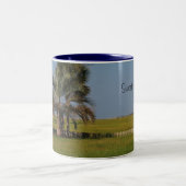 日没のビーチのノースカロライナのマグ ツートーンマグカップ (中央)