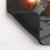 日没のビーチの流木 マウスパッド (コーナー)