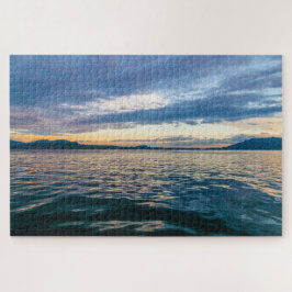 日没のマグジョア湖の風光明媚な風景、イタリア ジグソーパズル