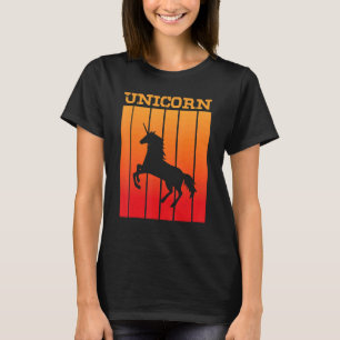 日没のユニコーンシャドウシルエット Tシャツ