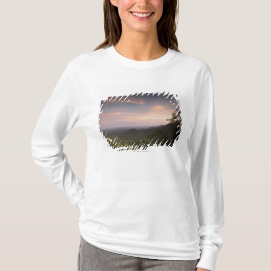 日没の下の景色 Tシャツ (正面)