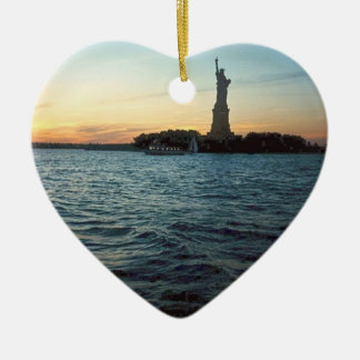 日没の休日のオーナメントの自由 セラミックオーナメント