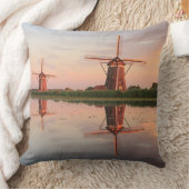 日没の反射の2つの風車 クッション (ブランケット)