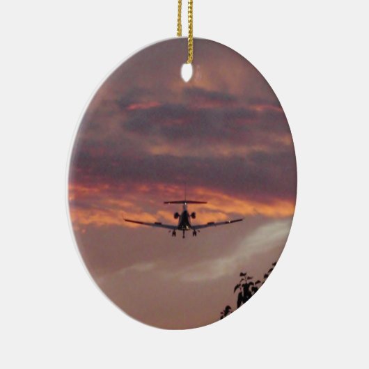 日没の商業ジェット機の着陸 セラミックオーナメント (右)