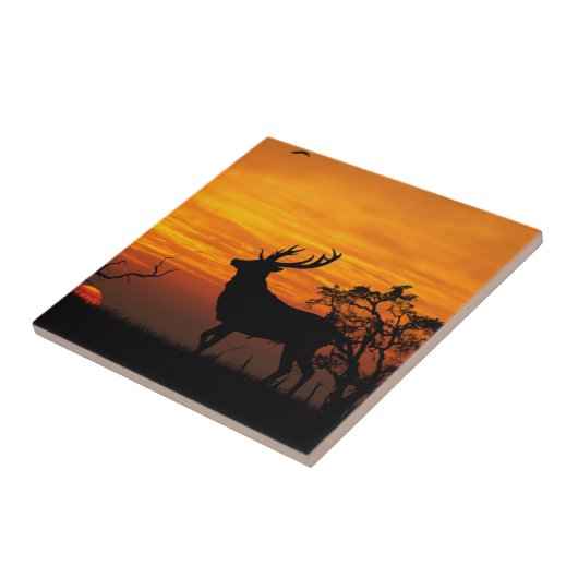 日没の大きい木びき台のシルエット タイル (側面)