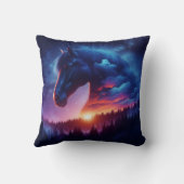 日没の森の中の馬のシルエット|過去記事 クッション (裏面)