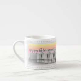 日没の海岸のビーチ小屋が付いている退職のコップ エスプレッソカップ