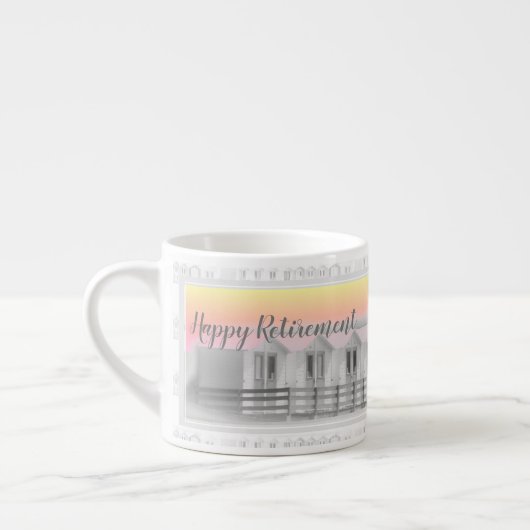 日没の海岸のビーチ小屋が付いている退職のコップ エスプレッソカップ (左)