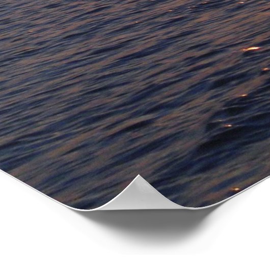 日没の湖（垂直） ポスター (角)