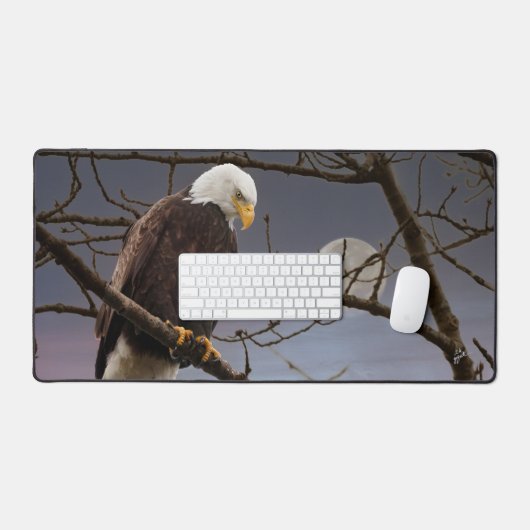 日没の満月の下の禿げたワシ デスクマット (キーボード&マウス)