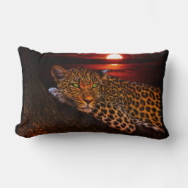 日没の美しいヒョウ ランバークッション
