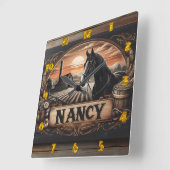 日没の銘板のある馬と農場の風景 スクエア壁時計 (傾斜)