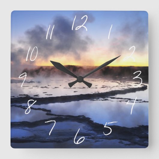 日没の間欠泉の煙 スクエア壁時計 (正面)