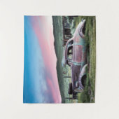 日没のBodieのゴーストタウンの断念された車 タペストリー (正面)