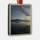 日没のChestermanのビーチ、Tofino、バンクーバー メタルオーナメント (右)