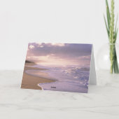 日没へのビーチの愛歩くのカップル カード (裏面)