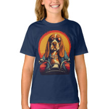 日没クールのバスセットハウンドバイクもしくは自転車に乗る人