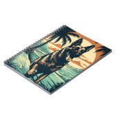 日没時の熱帯ビーチのドイツの羊飼い ノートブック (左側)