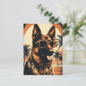 日没時の熱帯ビーチのドイツの羊飼い ポストカード (スタンド正面)