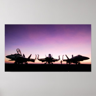 日没時のF/A十八回転航空機 ポスター