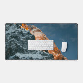 日没白熱［赤熱］光を放つ山 デスクマット (キーボード&マウス)