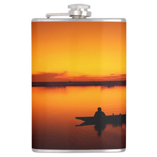 日没、ボートのシルエット–16497 フラスク (正面)