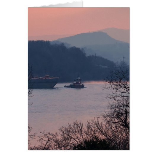 日没、垂直で川で作業 (正面)