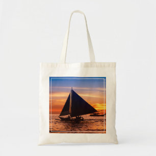 日没 PhilippinesのParawの航行 トートバッグ