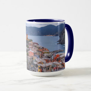 日没 Vernazza、Cinque Terre、イタリアの直後 マグカップ
