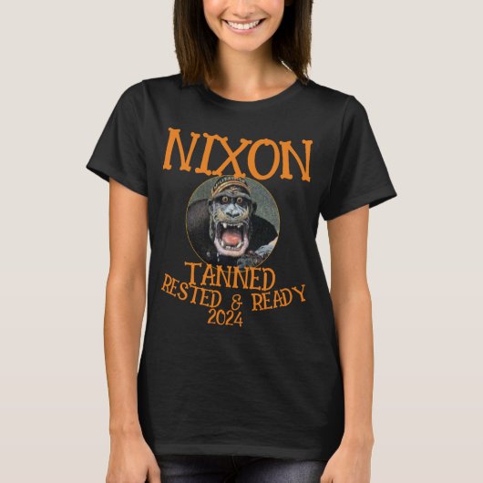 日焼けした皇帝、リフレッシュ＆準備完了 NIXON 2028 大統領 Tシャツ (正面)