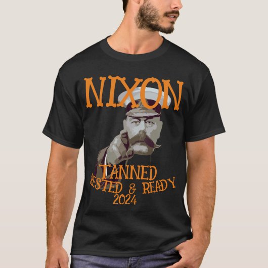 日焼けしてリフレッシュした皇帝 NIXON 2028 大統領 Tシャツ (正面)
