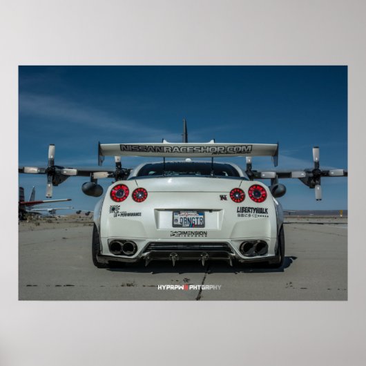 日産GT-R R35 LibertyWalkワイドボディ(飛行機付) ポスター (正面)