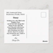 日落时分的咖啡馆里的狗与女士明信片 ポストカード (裏面)