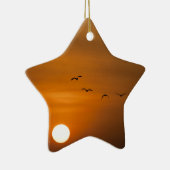 日飛んでいる没の鳥 セラミックオーナメント (右)